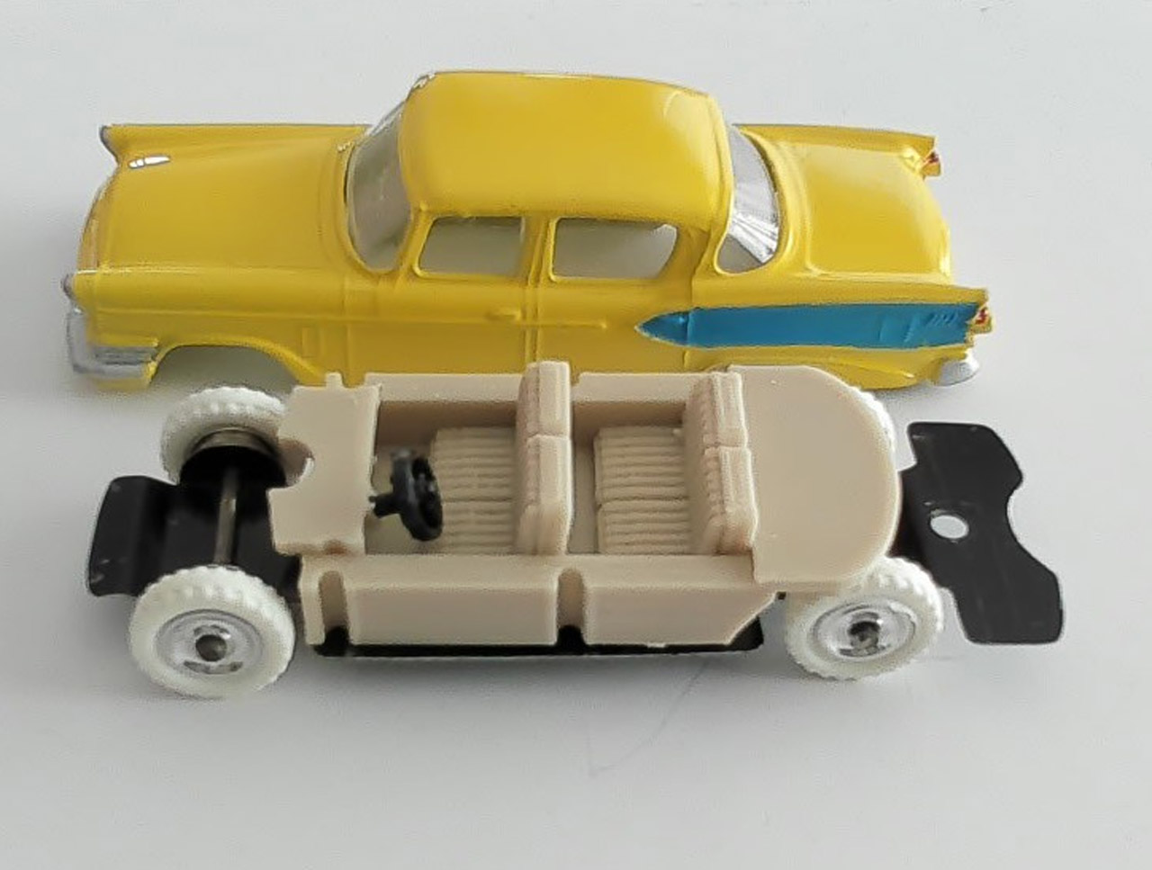 ../content/H7/Studebaker President (H781)/images/9.jpg